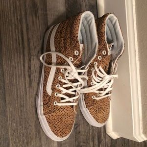 Vans Sk8 Hi skate shoe limited edition Sz 8